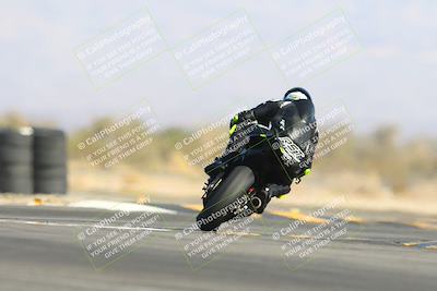 media/Jan-10-2025-CVMA Friday Practice (Fri) [[489e0da257]]/Group 4 and Trackday/Session 4 (Turn 16)/